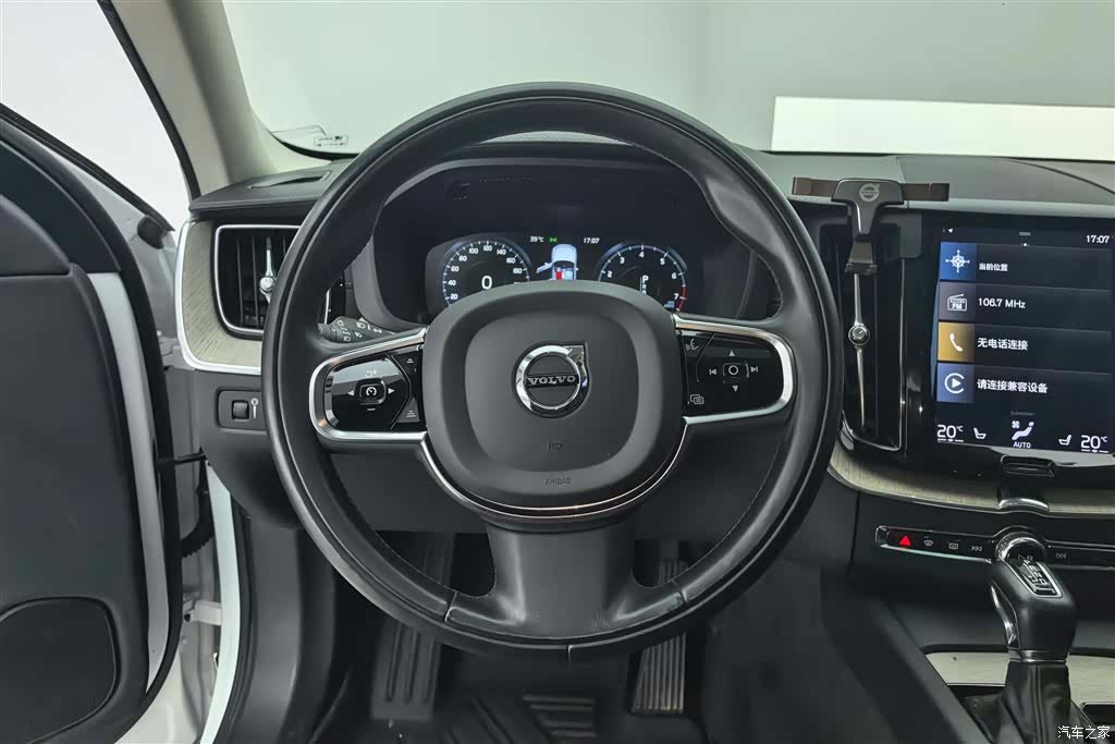 Volvo XC60, 2019 15