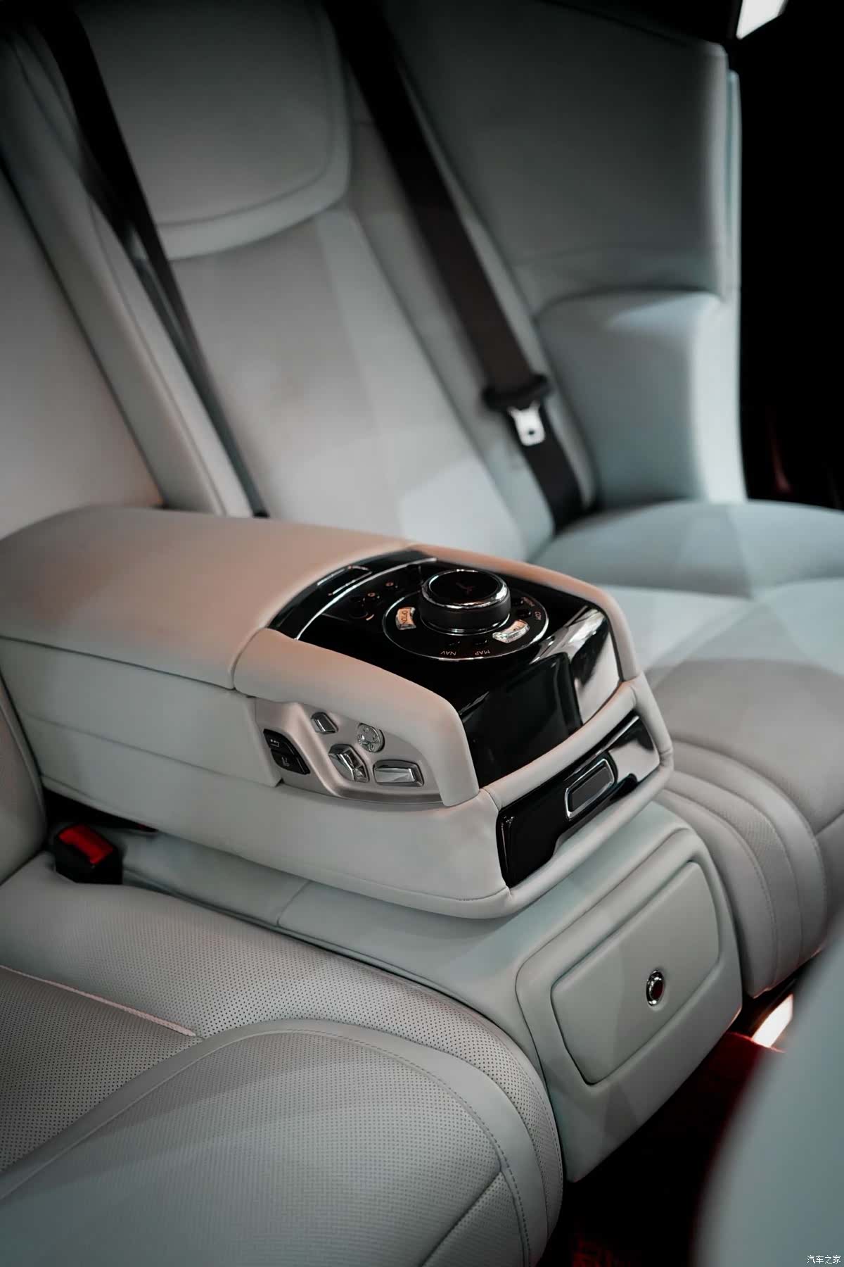 Rolls-Royce Ghost, 2019 20