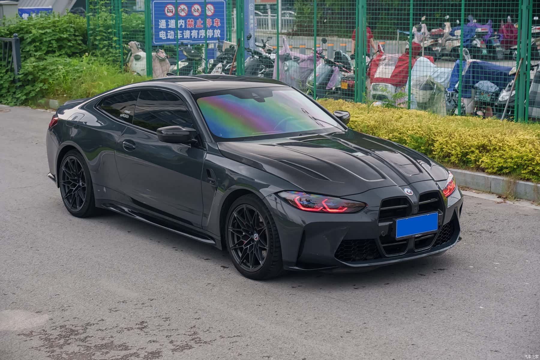 BMW M4, 2022 3
