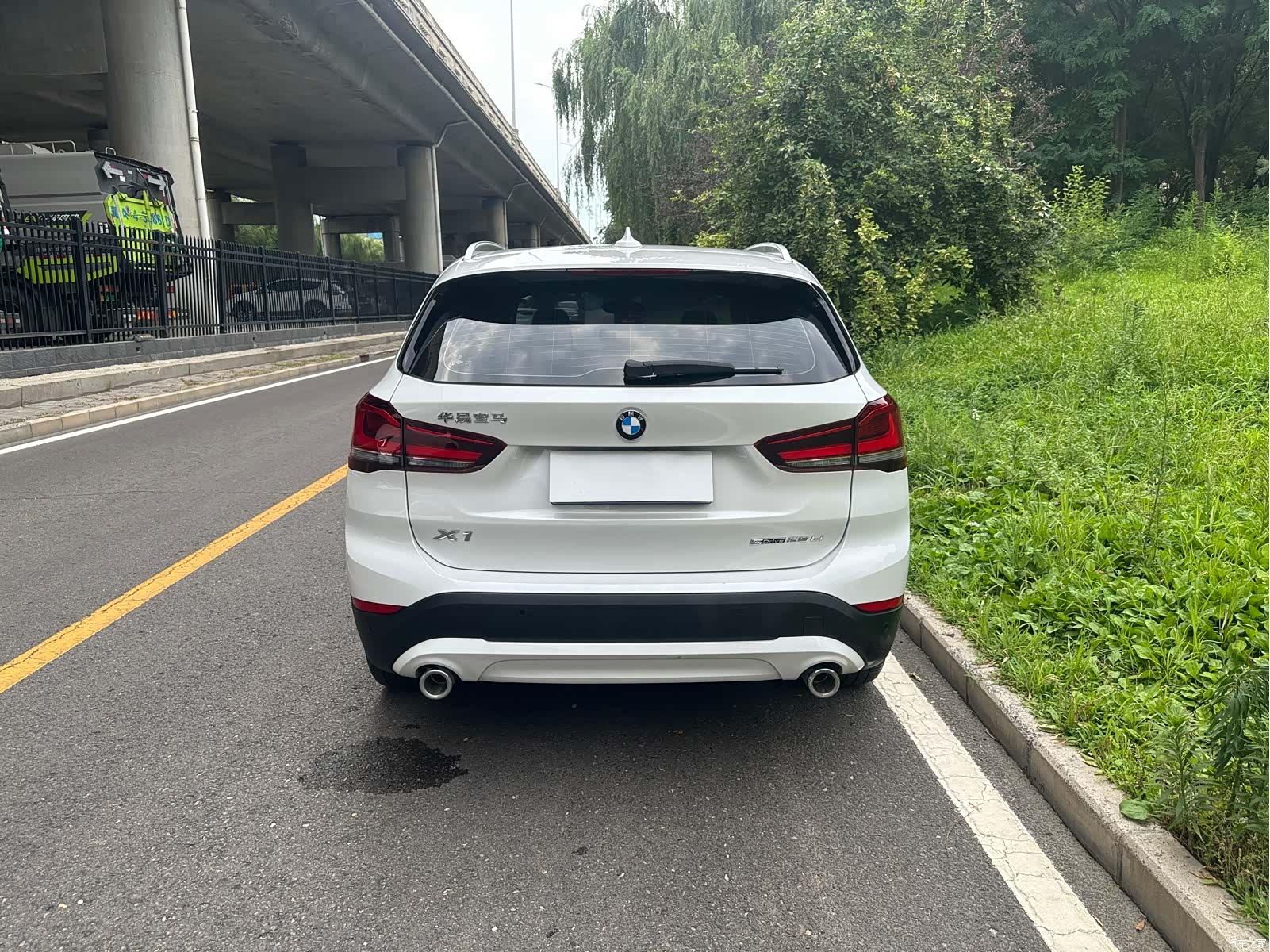BMW X1, 2021 все фото