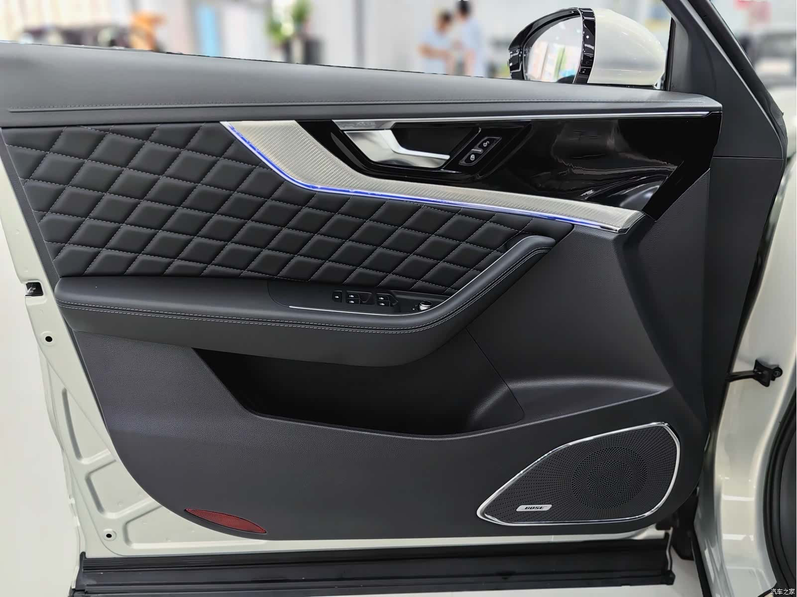 Hongqi HS5, 2022 9