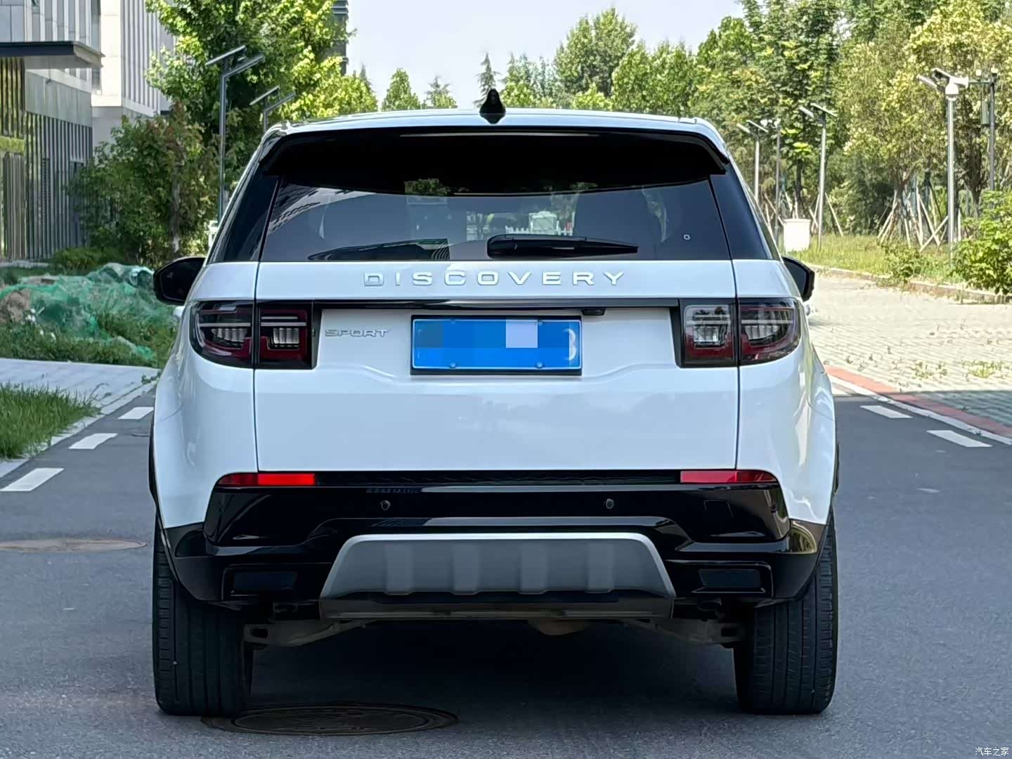 Land Rover Discovery, 2024 все фото