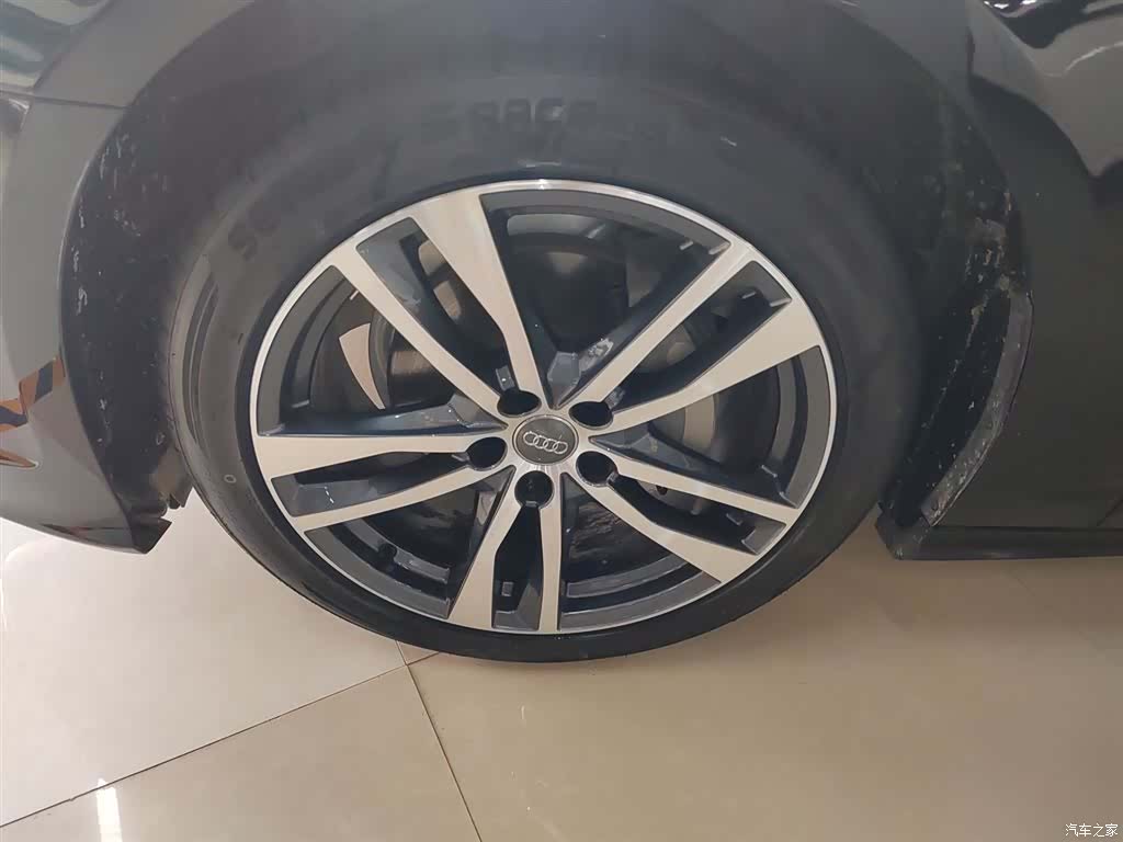 Audi A6L, 2020 25