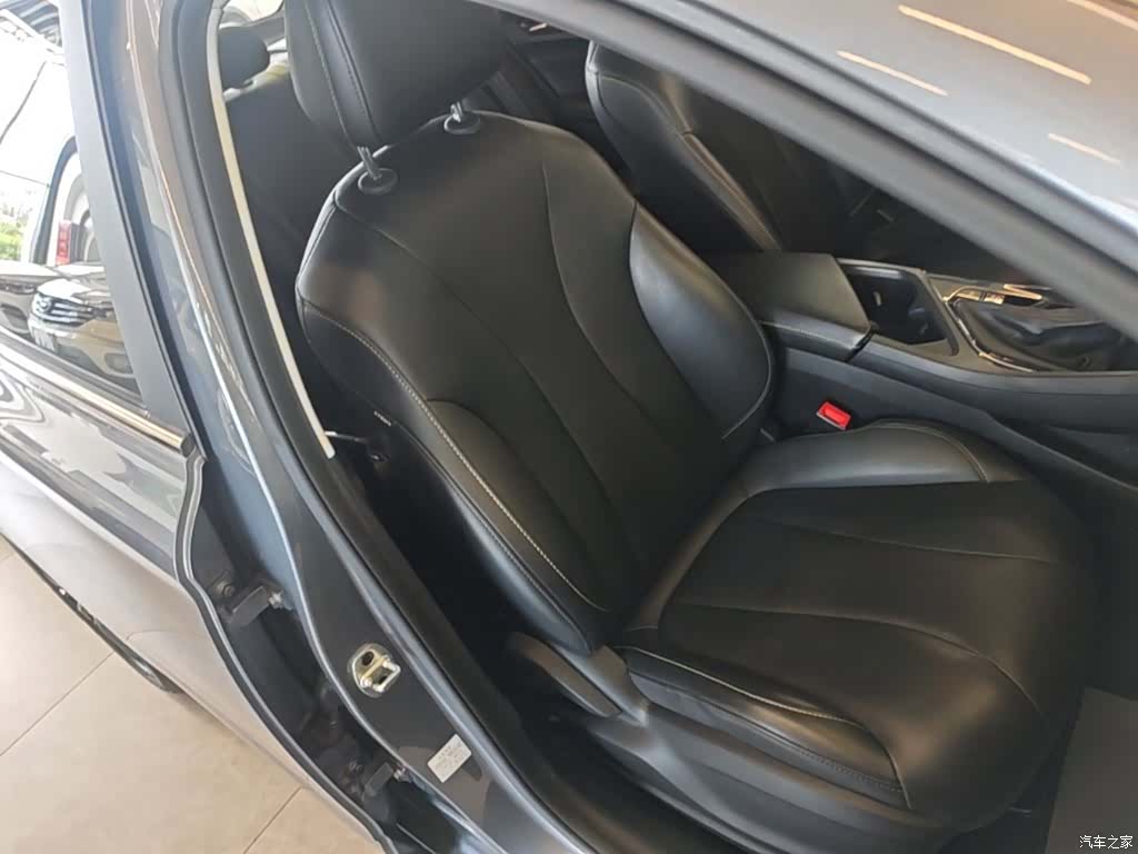 Roewe i5, 2021 25