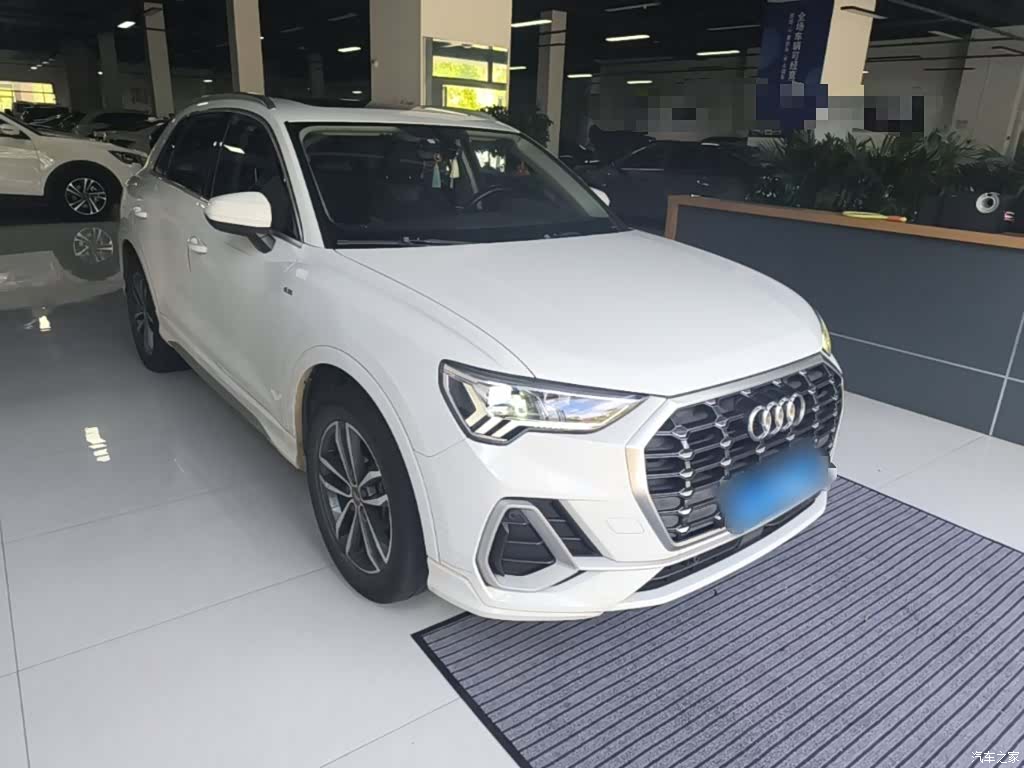 Audi Q3, 2020 4