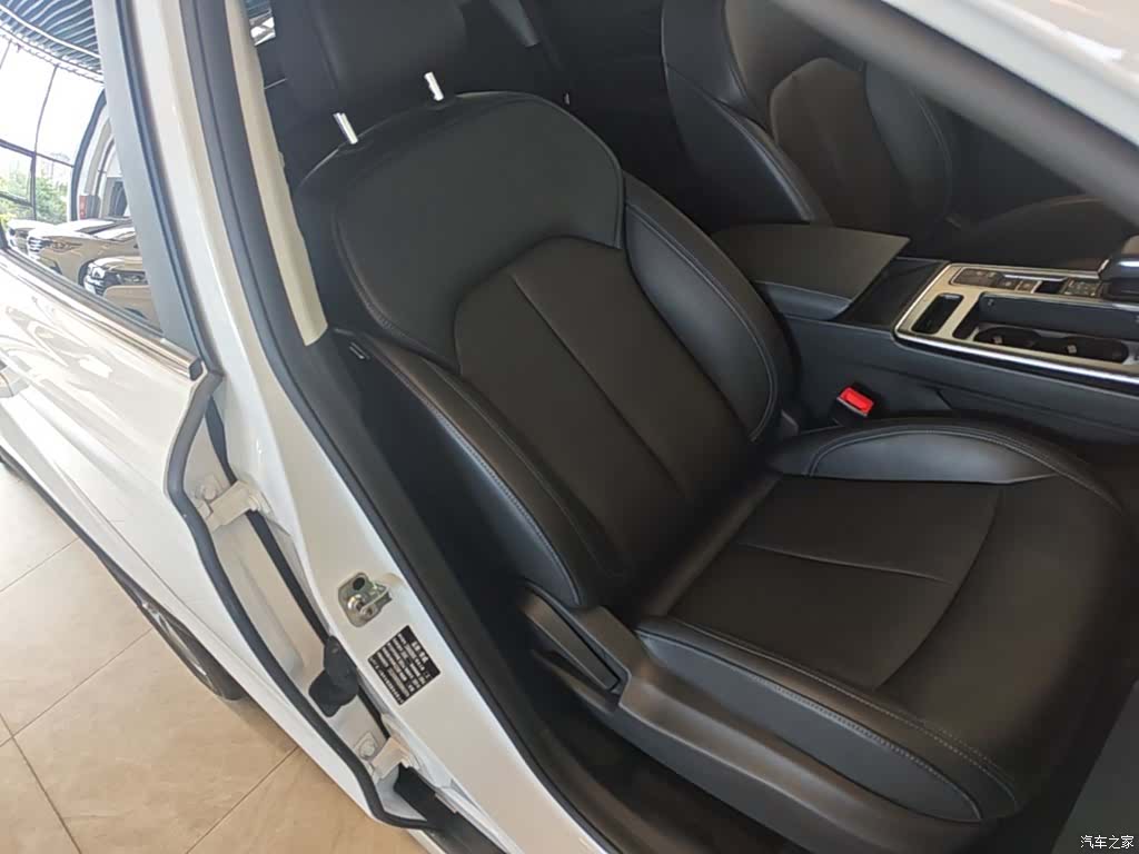 Roewe RX5, 2025 25