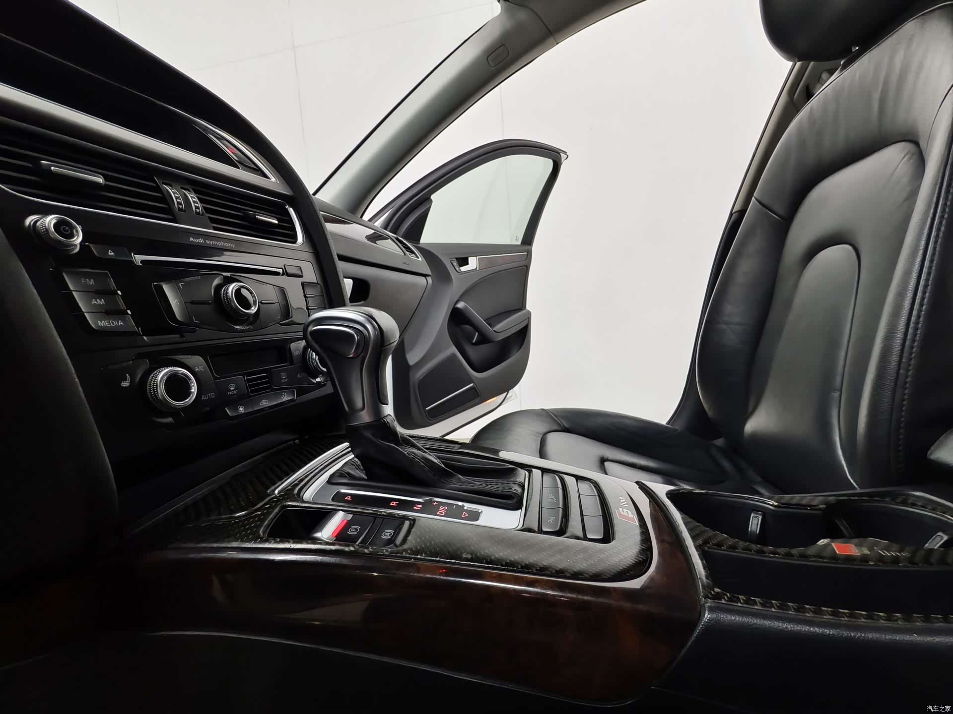 Audi A4L, 2015 12