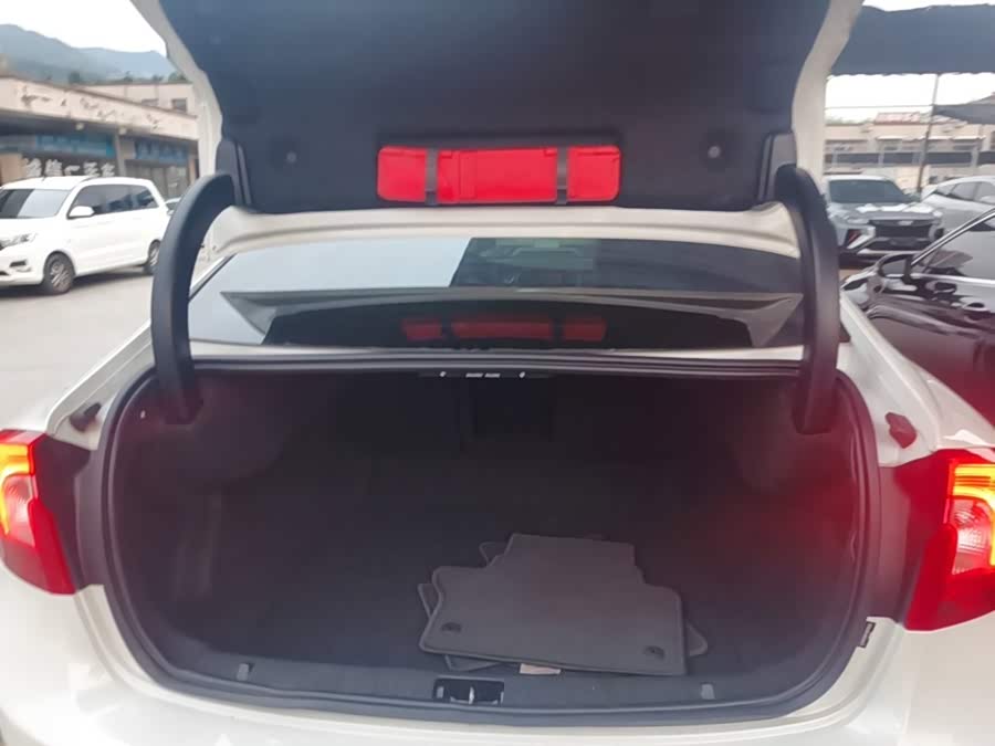 Volvo S60 2017, фото 18
