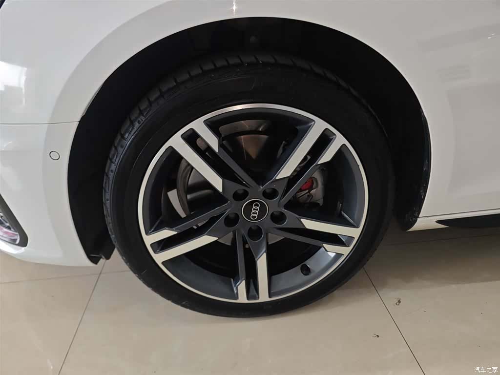 Audi A4L, 2022 25