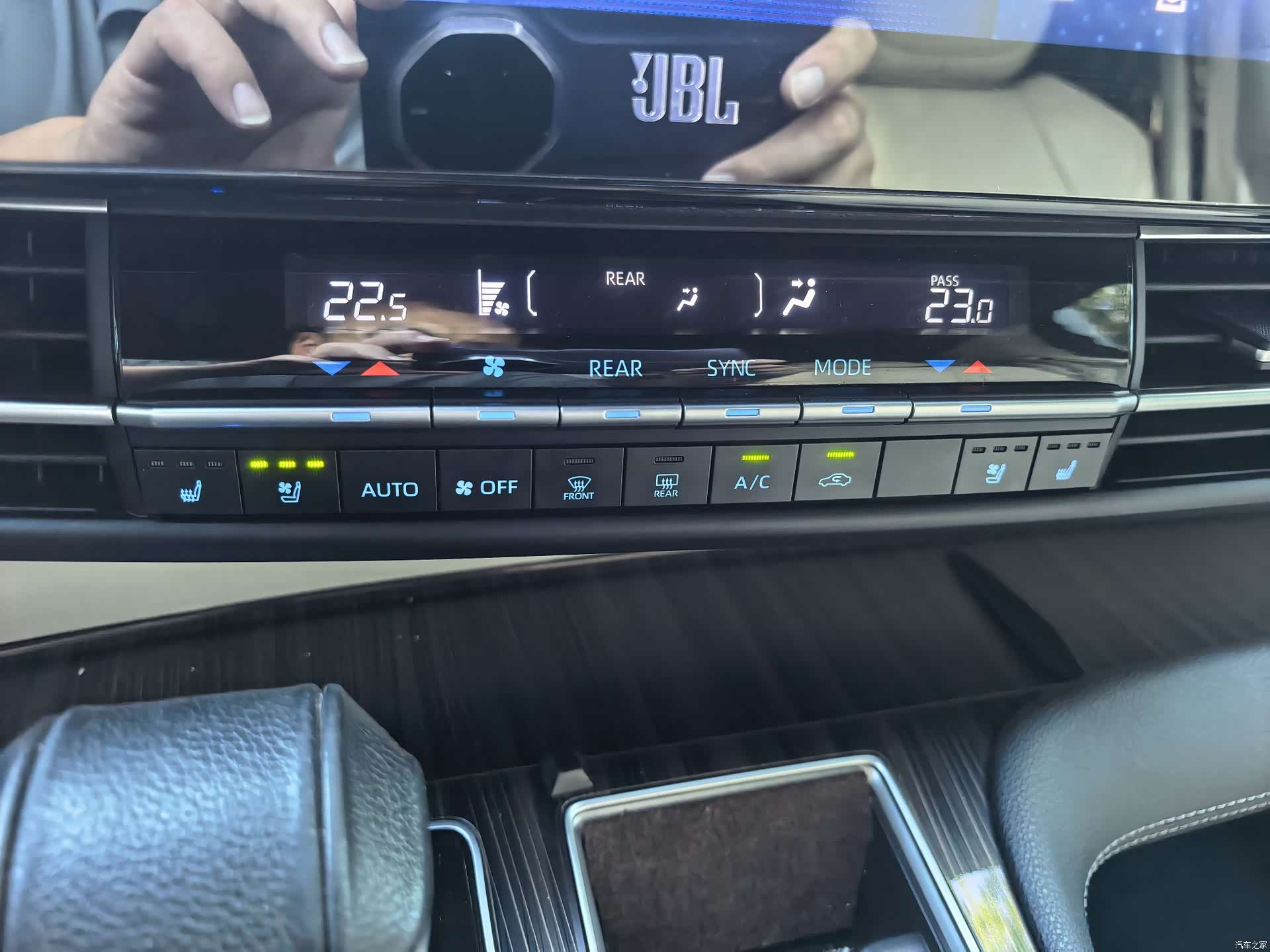 Toyota Sienna, 2022 14