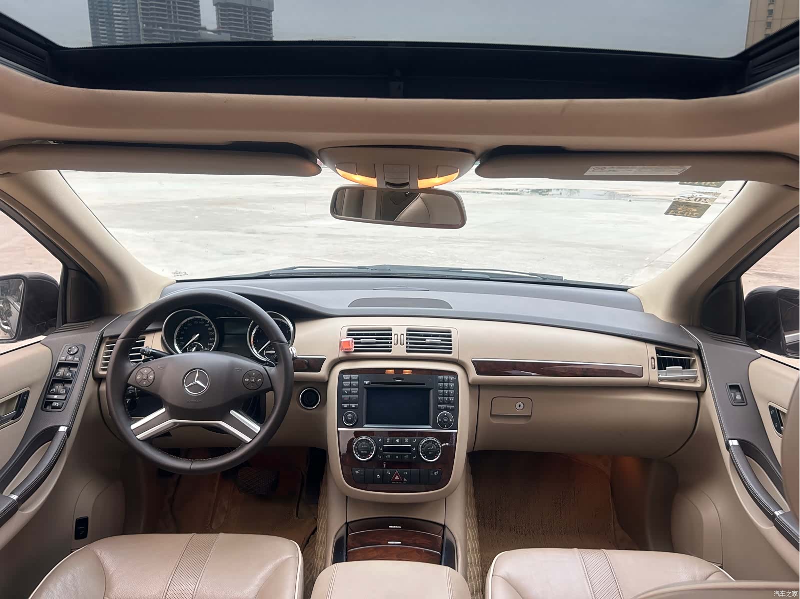 Mercedes-Benz R-Class, 2012 17
