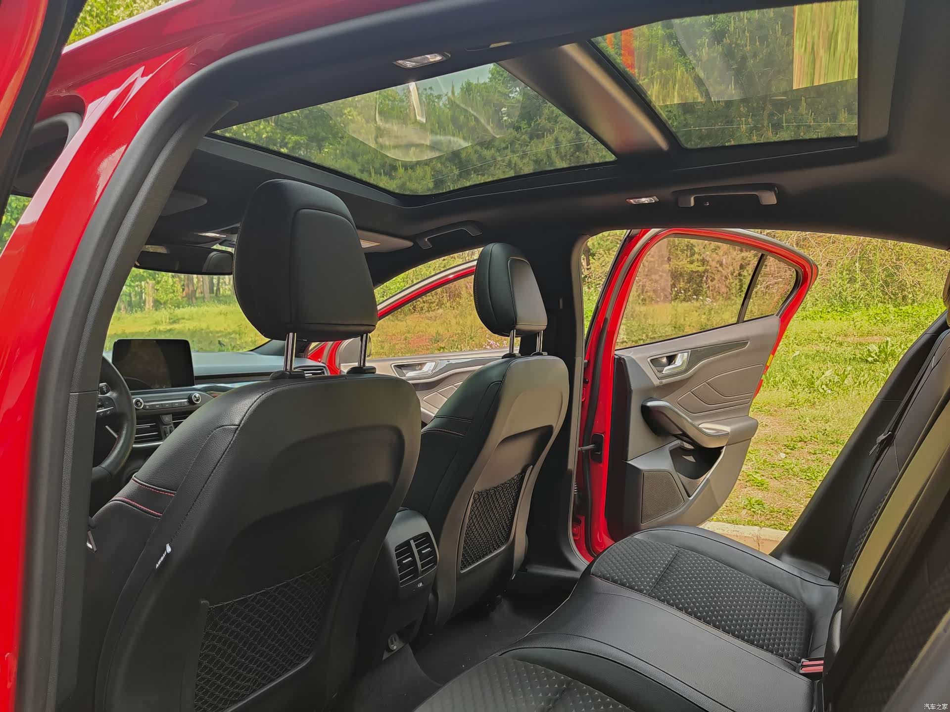 Ford Focus, 2020 6