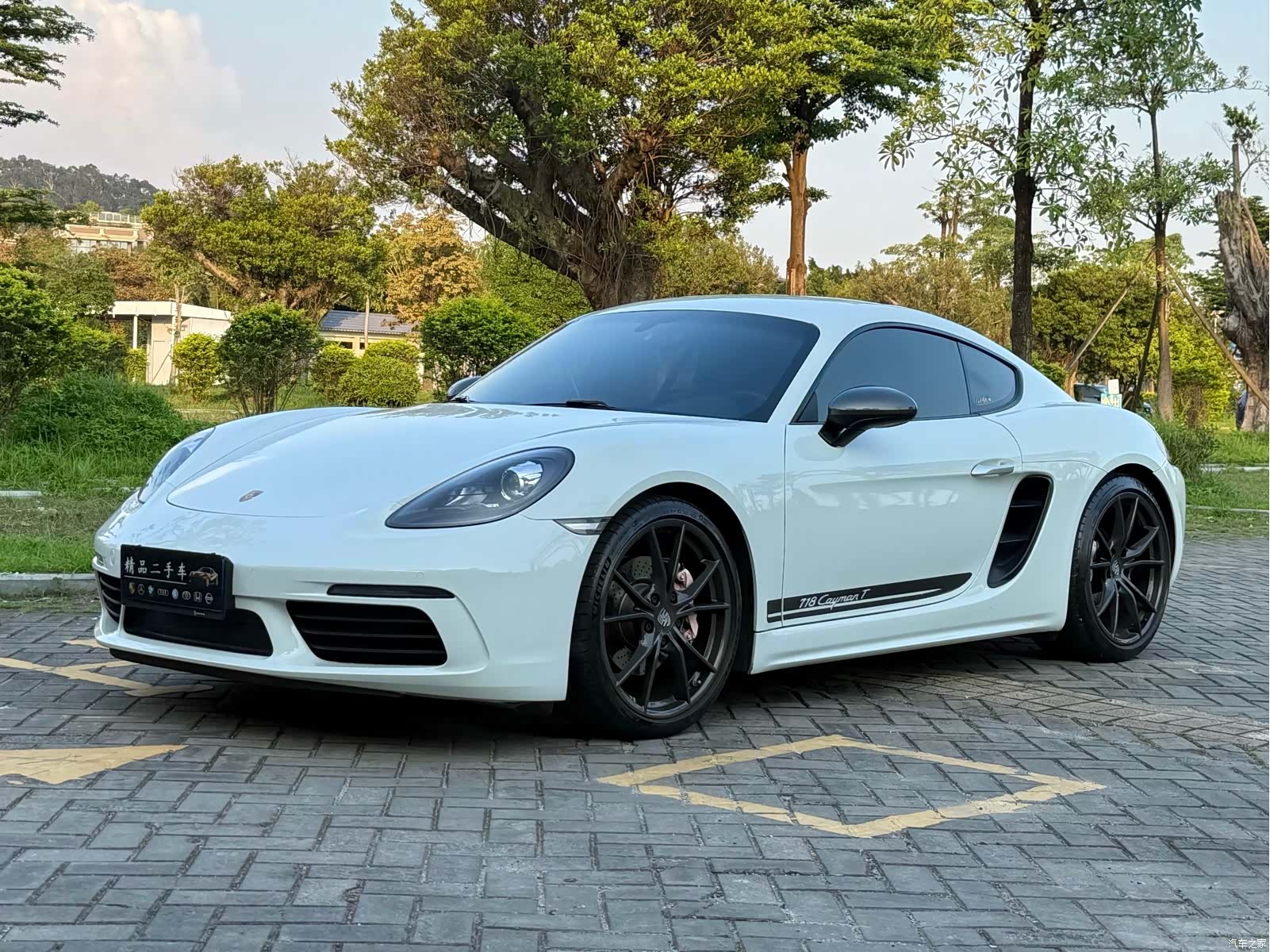 Porsche Cayman