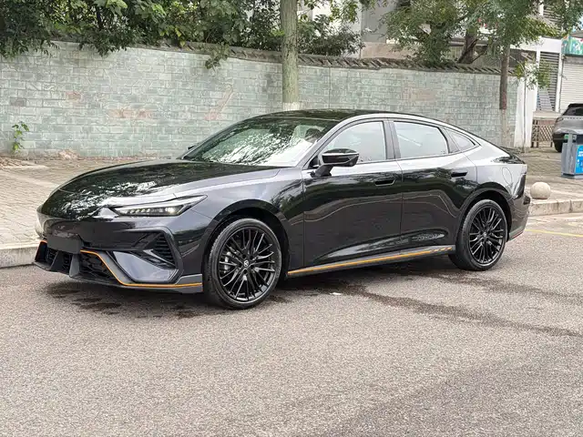 Changan UNI-V 2026 — купить из Китая под заказ
