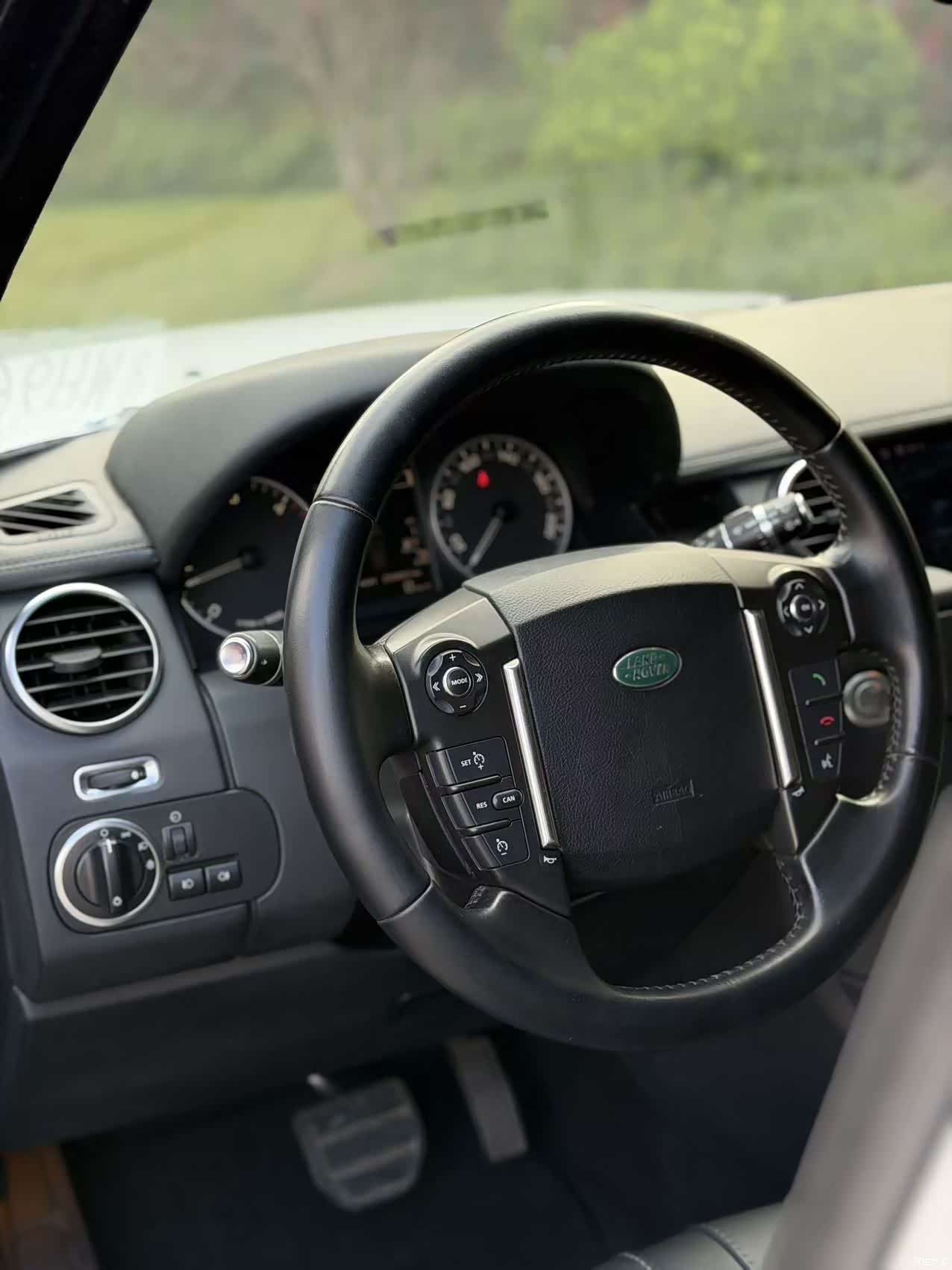 Land Rover Discovery, 2012 8