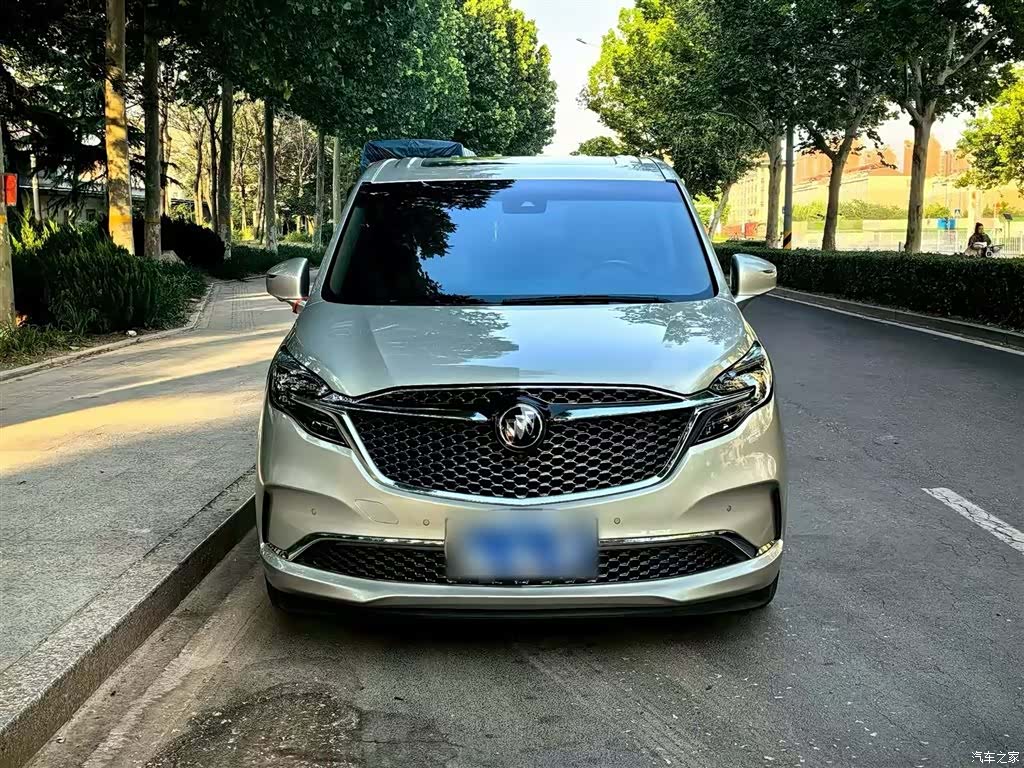 Buick GL8, 2020 4