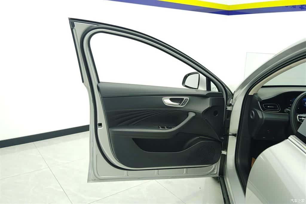 Roewe D7, 2025 7