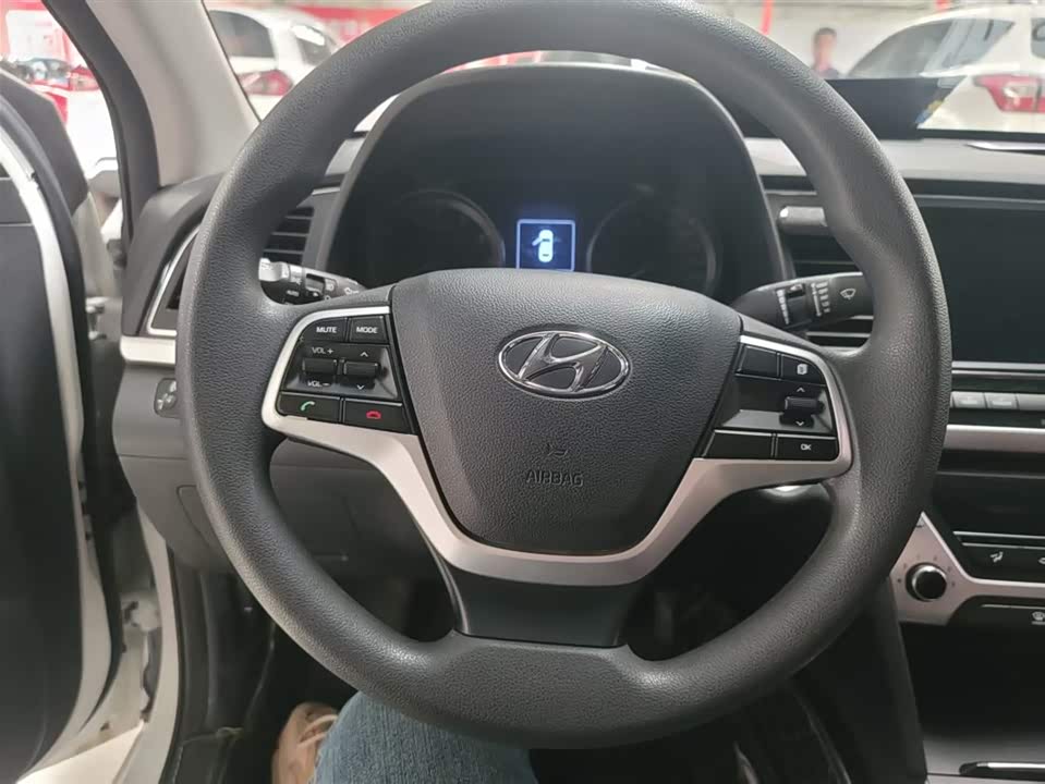Hyundai Lead Hyundai Lead