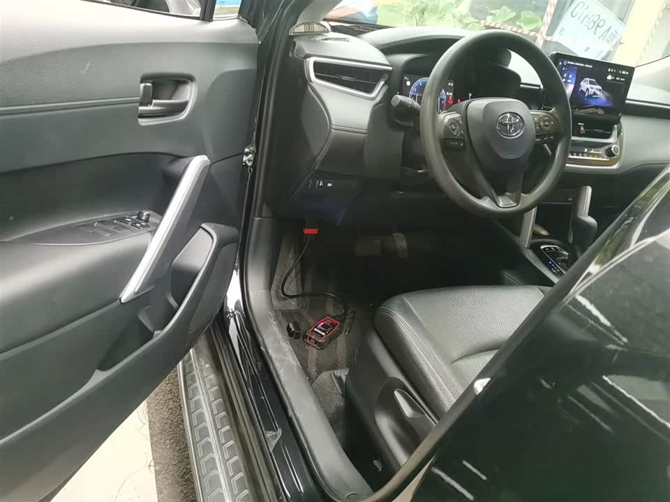 Toyota Corolla Sharp amplifier