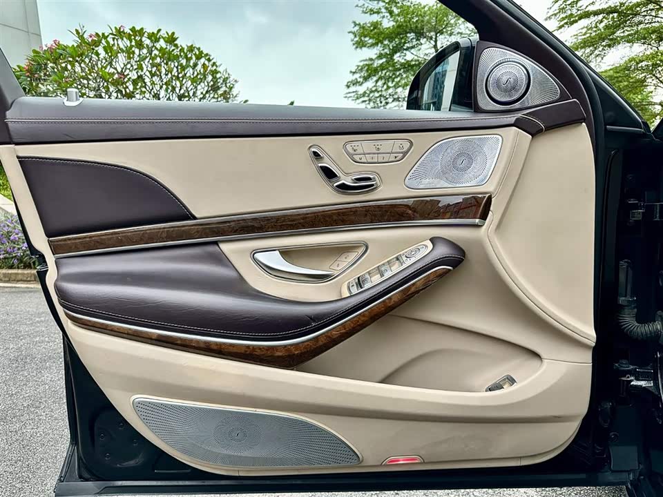 Mercedes-Benz Maybach S-class