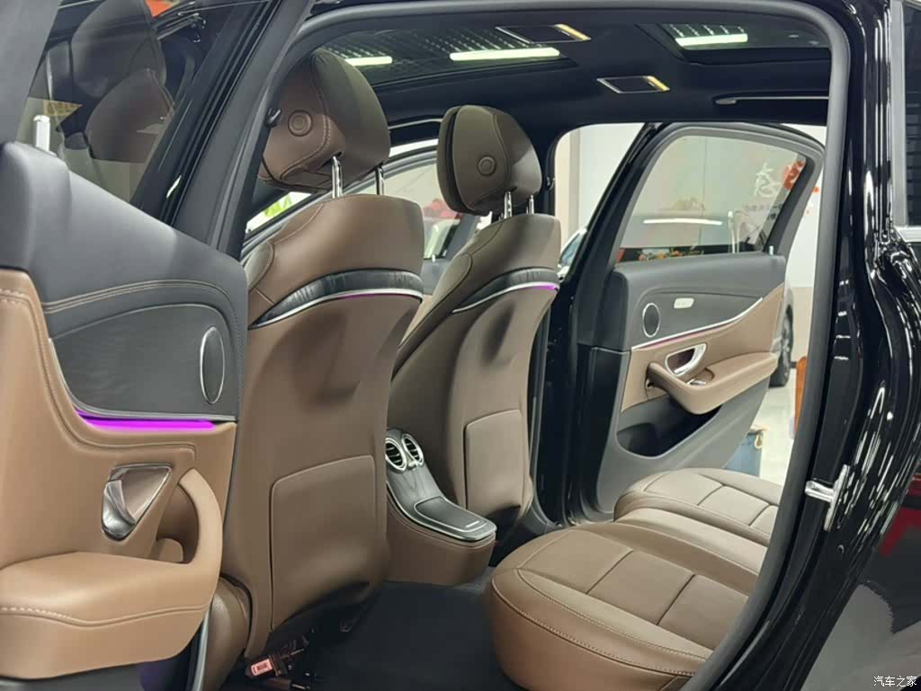 Mercedes-Benz E-Class, 2023 20