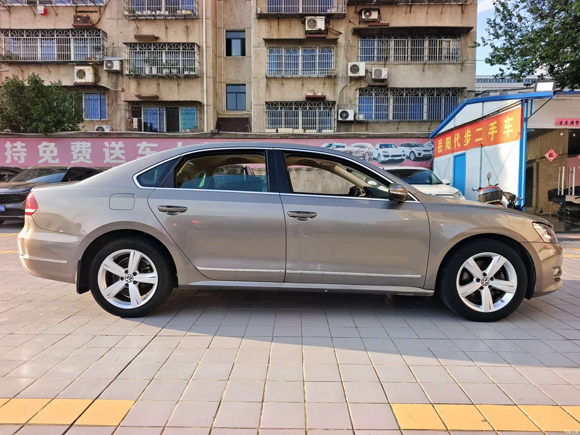 Volkswagen Passat, 2012 все фото