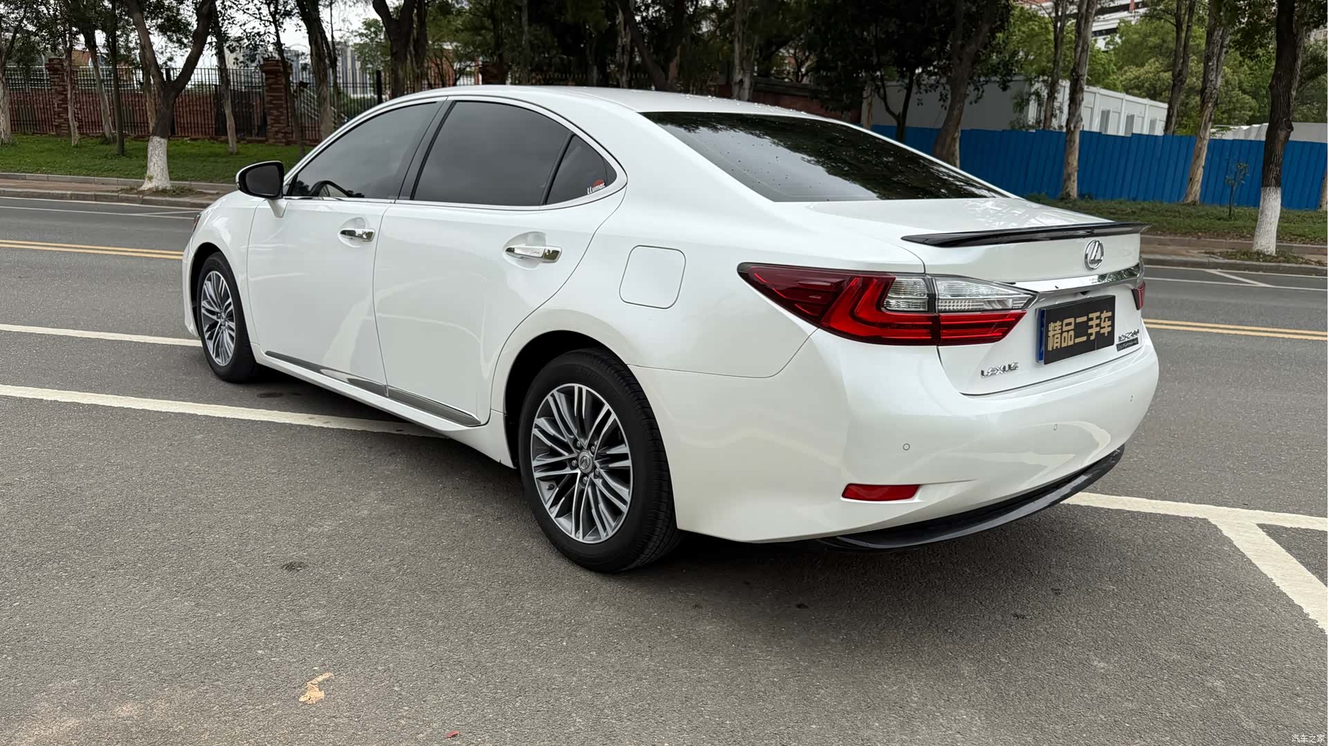 Lexus ES, 2017 все фото