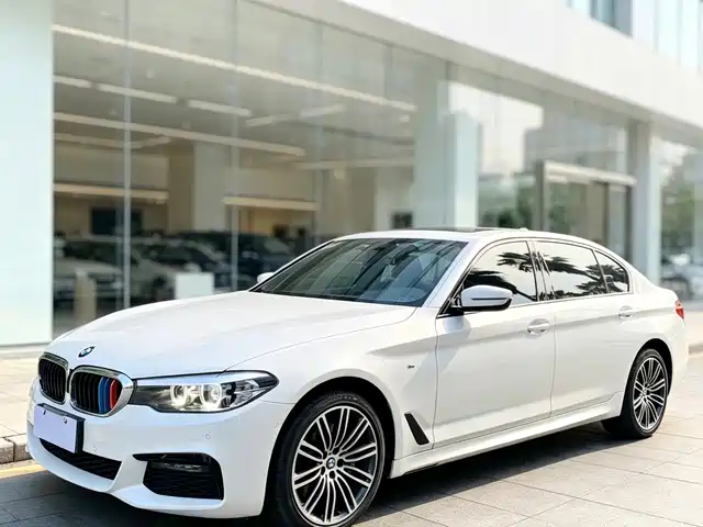 BMW 5 Series 2018 — купить из Китая под заказ