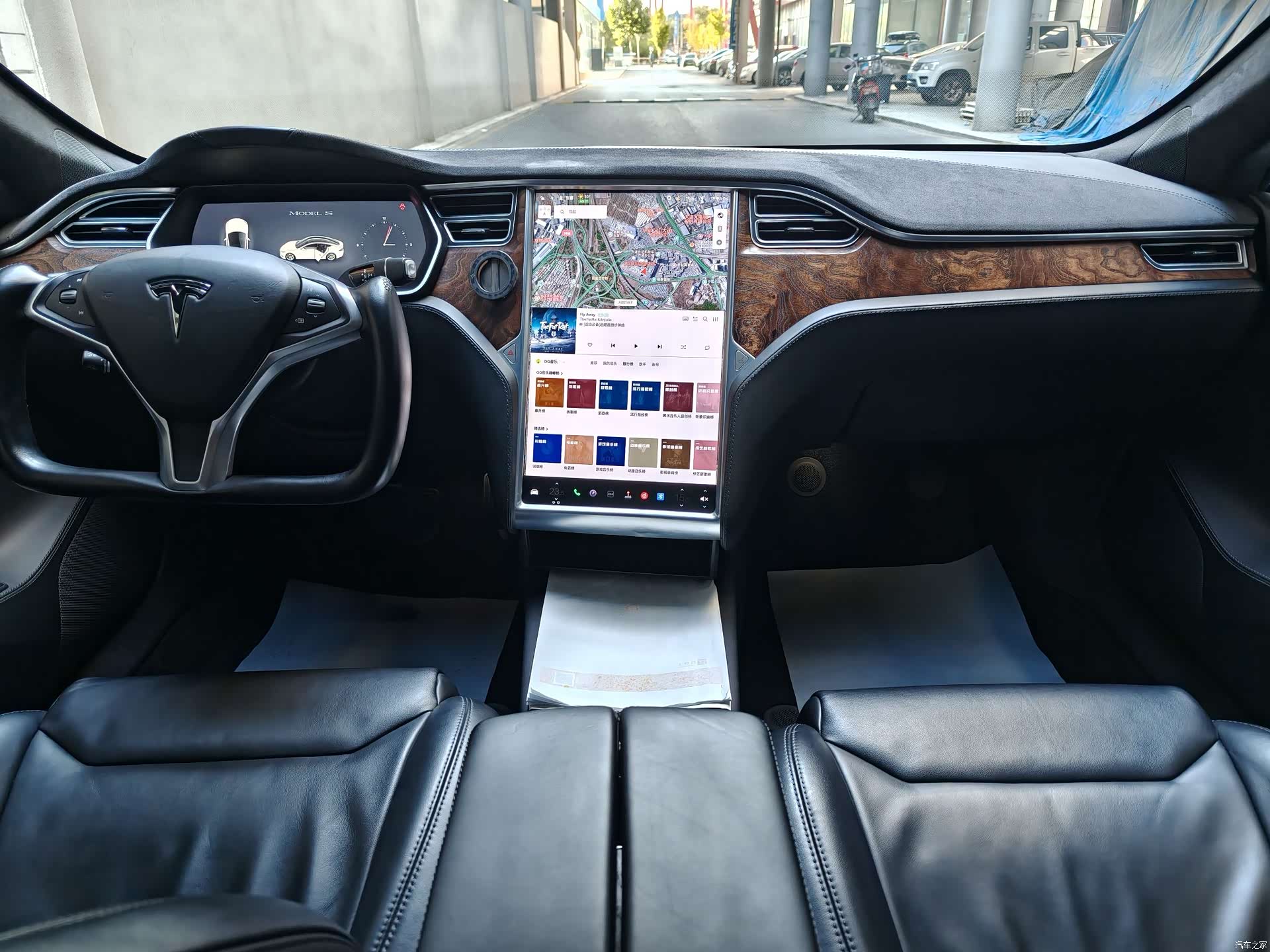 Tesla Model S, 2017 10