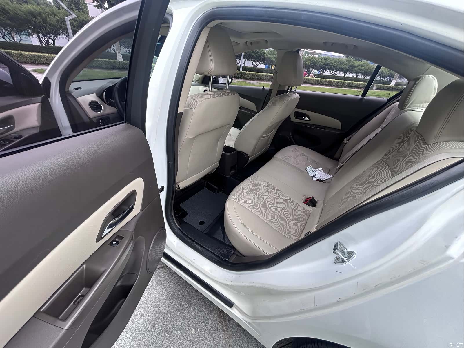 Chevrolet SE, 2015 11