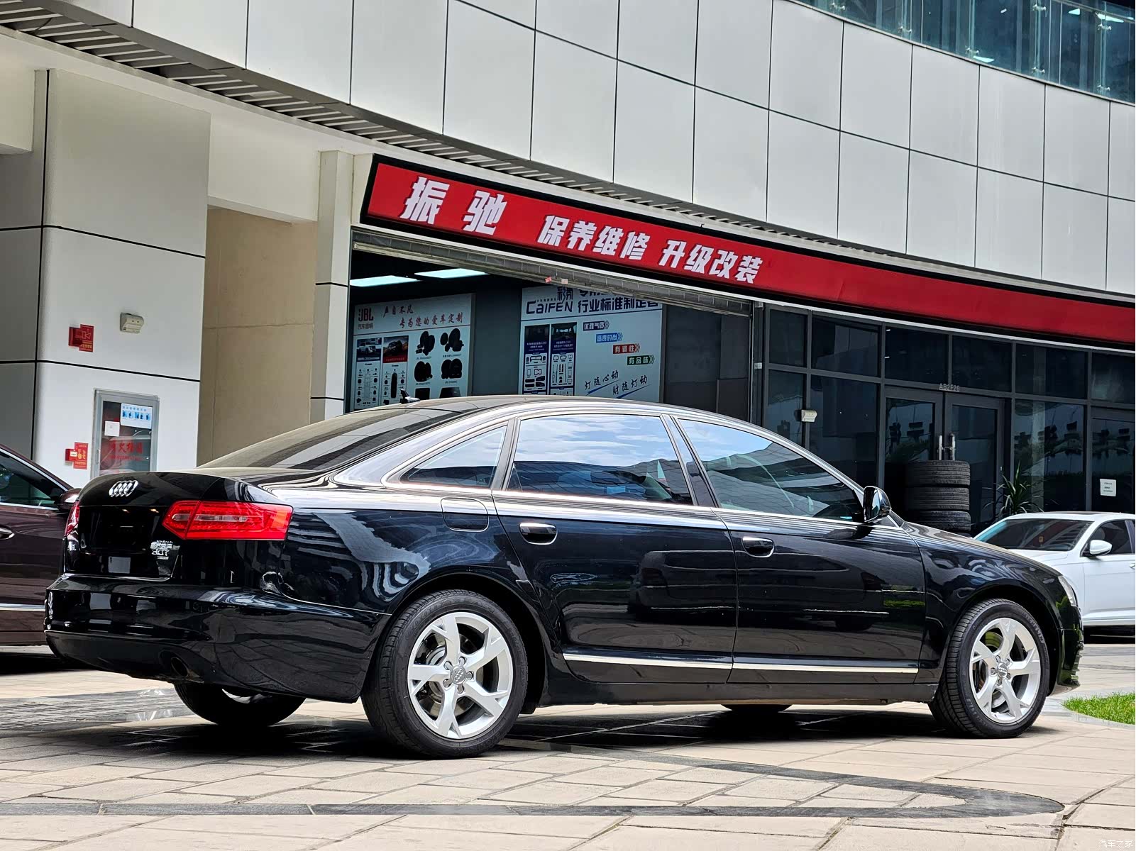 Audi A6L, 2011 29
