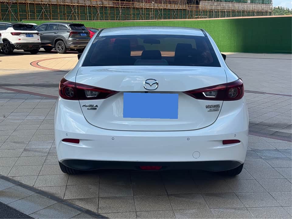 Mazda 3 Angkesaila