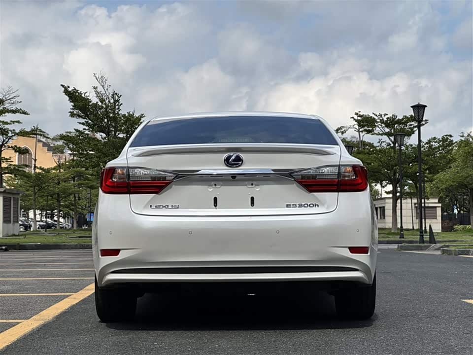 Lexus ES Lexus ES