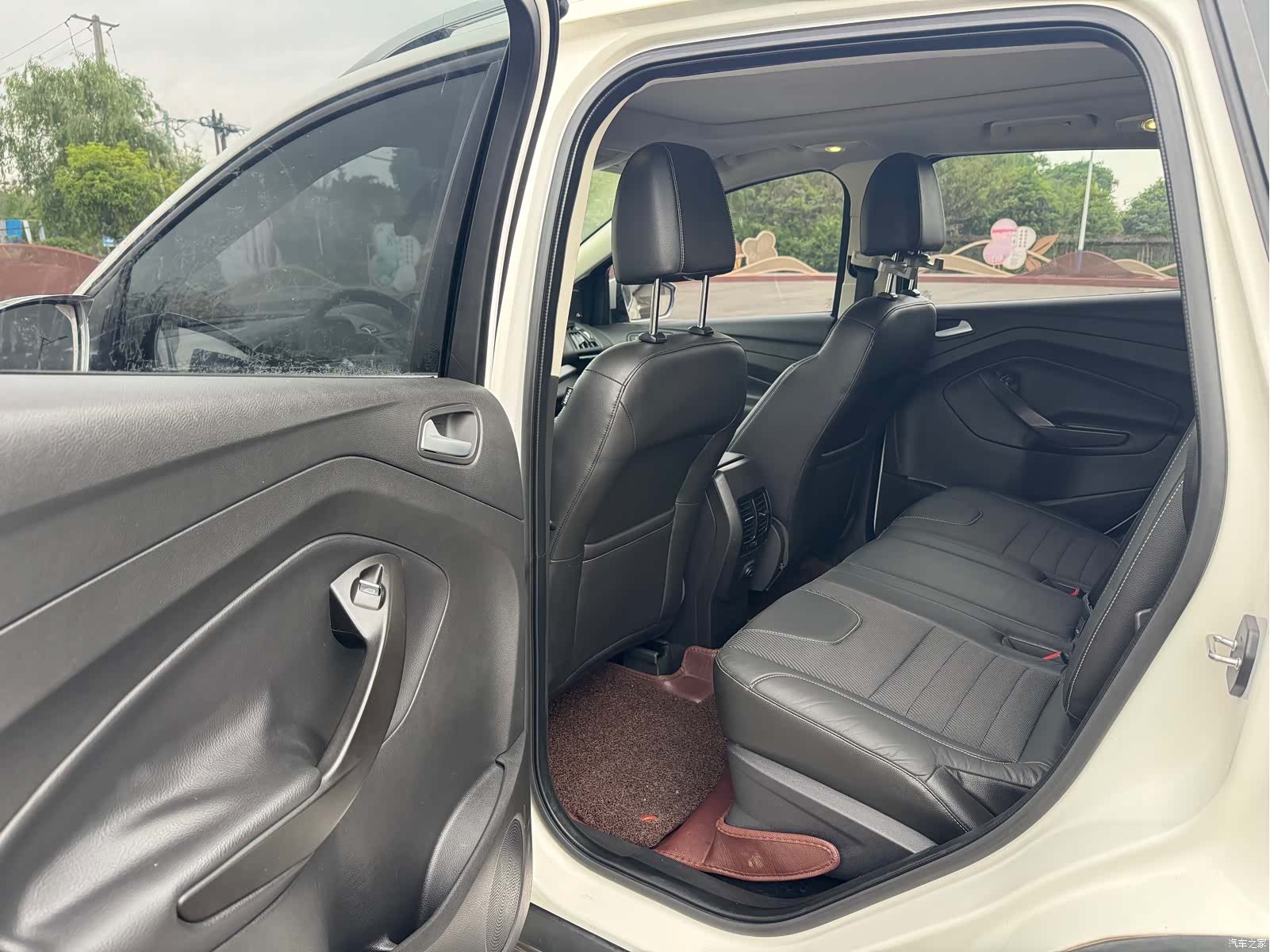 Ford Kuga, 2016 14