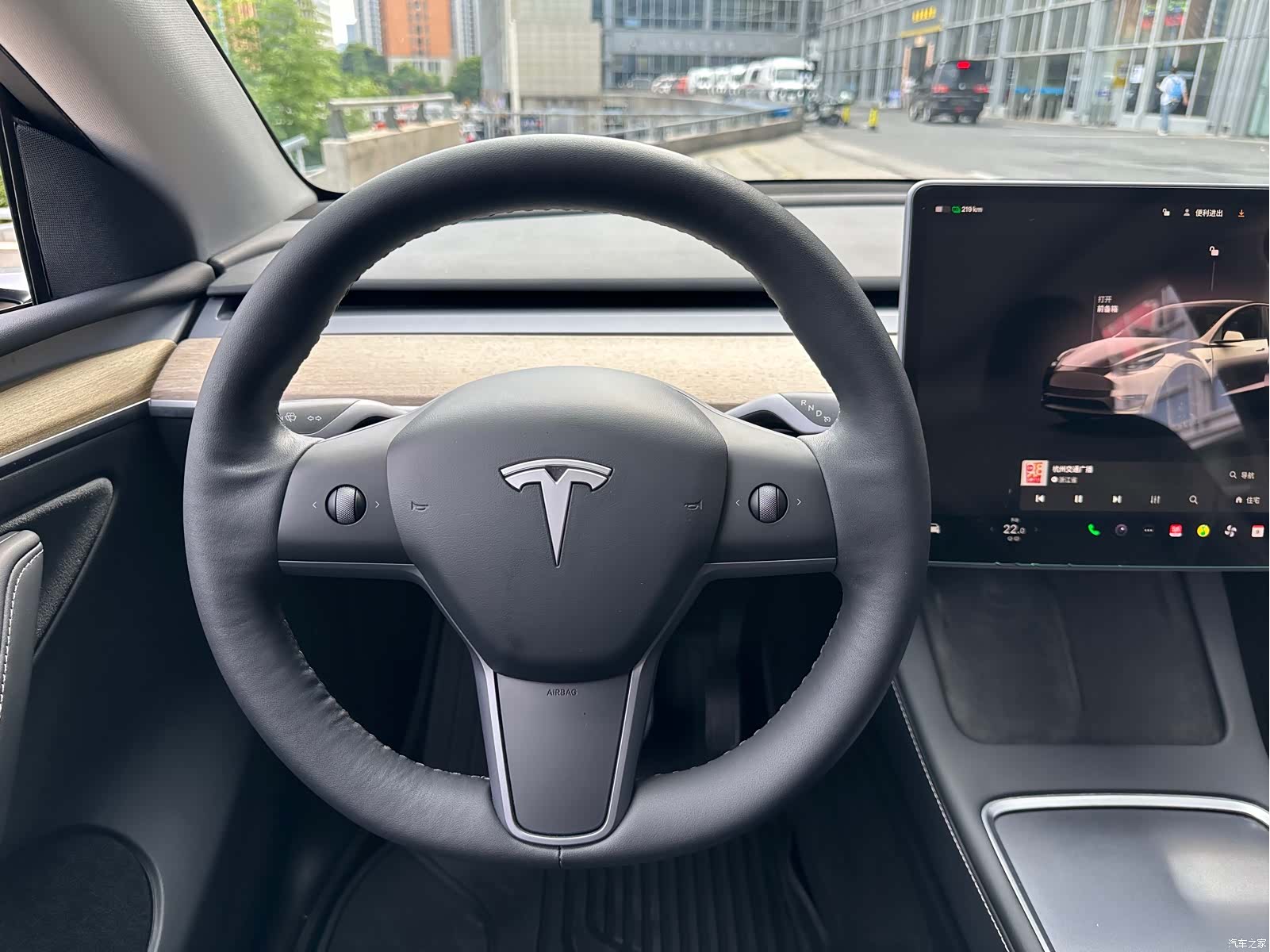 Tesla Model Y, 2022 14