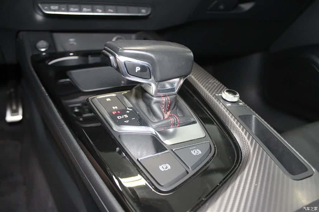 Audi A4L, 2022 13