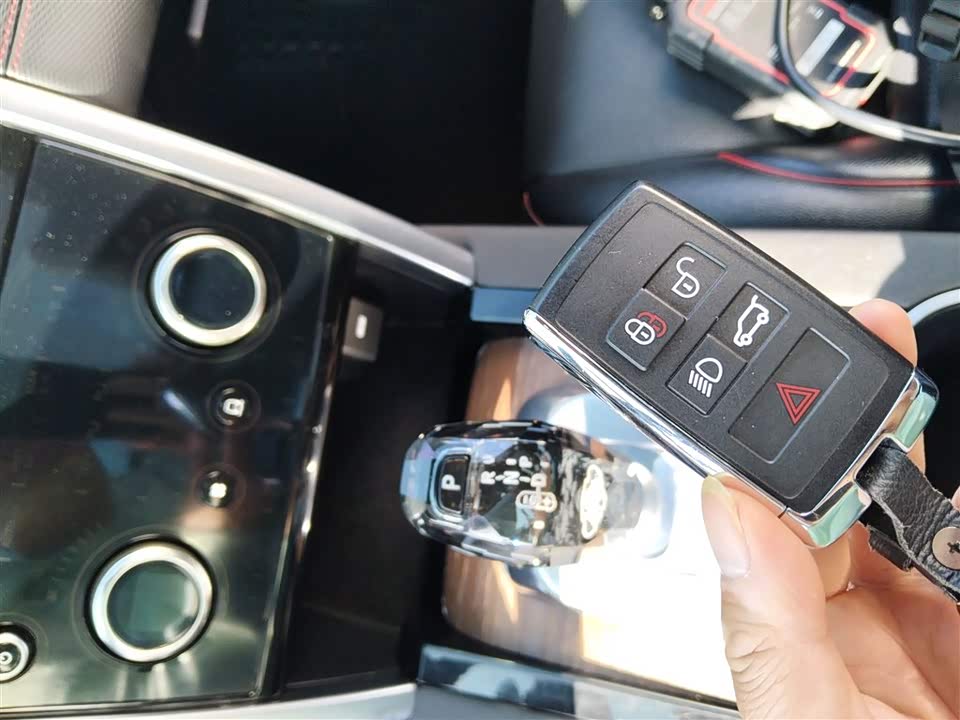 Land Rover Discover sports