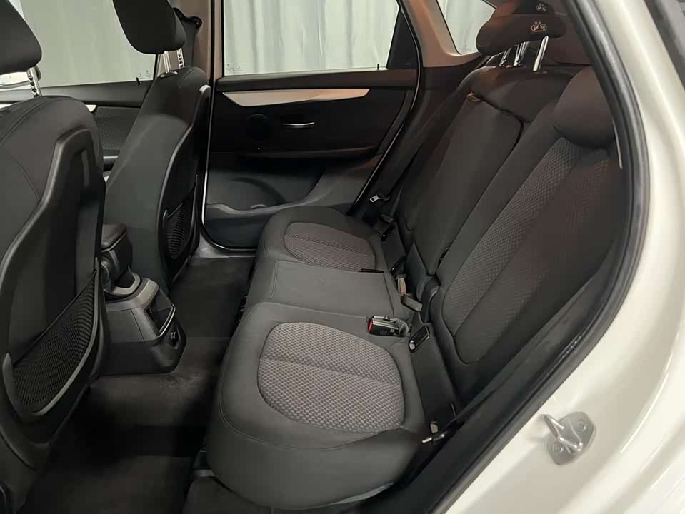 BMW 2 series station wagon