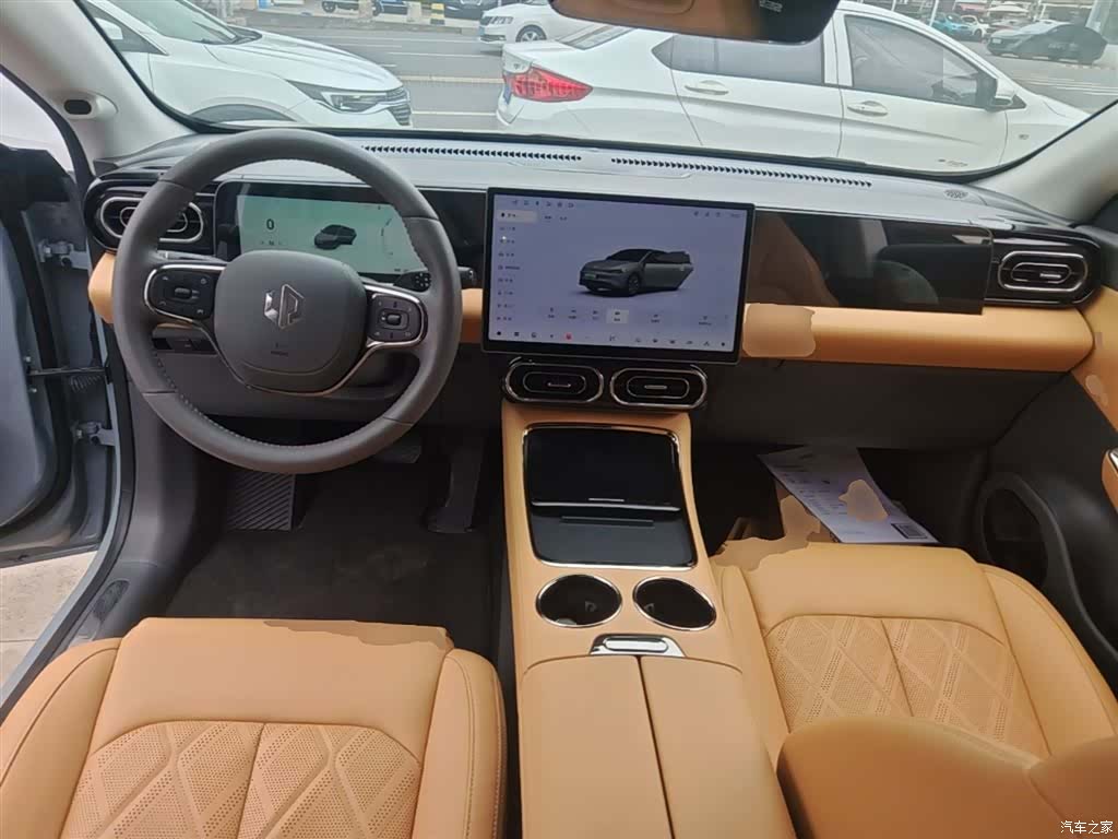 Leapmotor C01, 2024 10