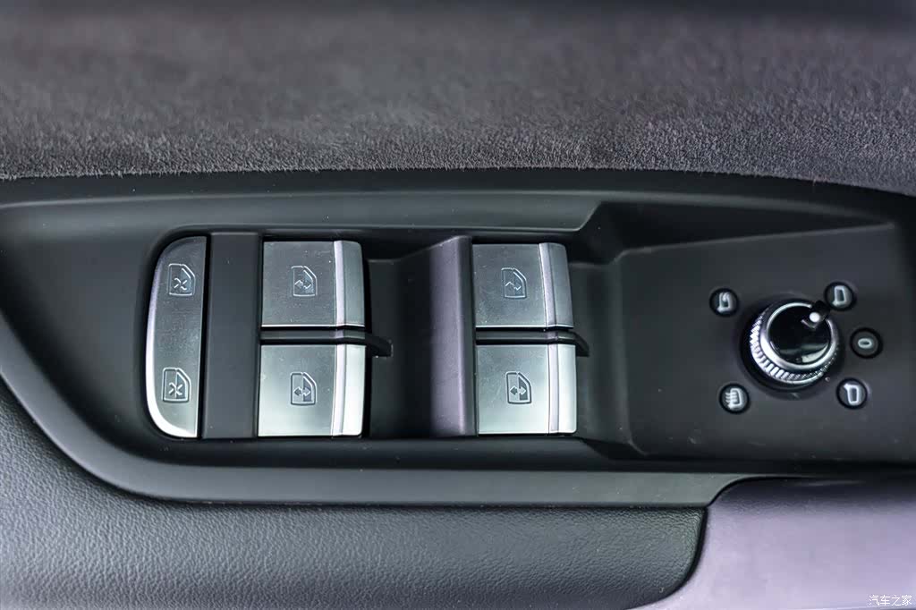 Audi Q5L, 2024 17