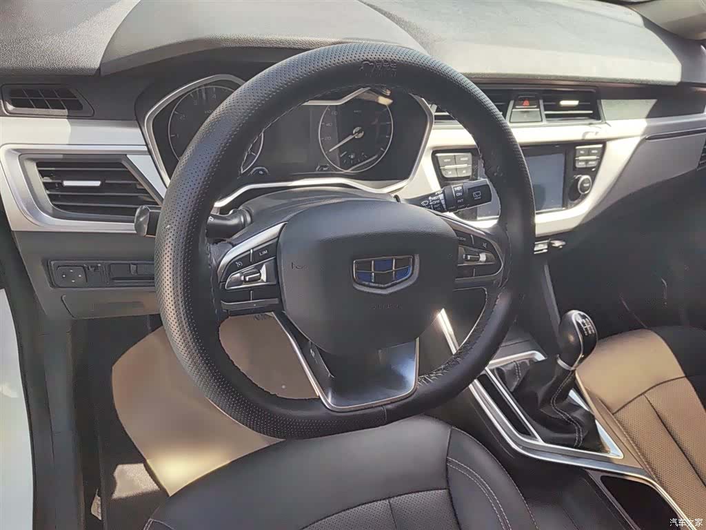 Geely X3, 2019 11