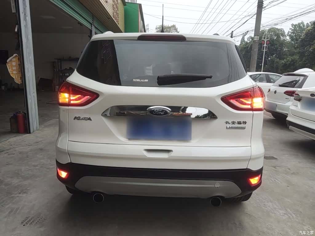 Ford Kuga, 2015 6