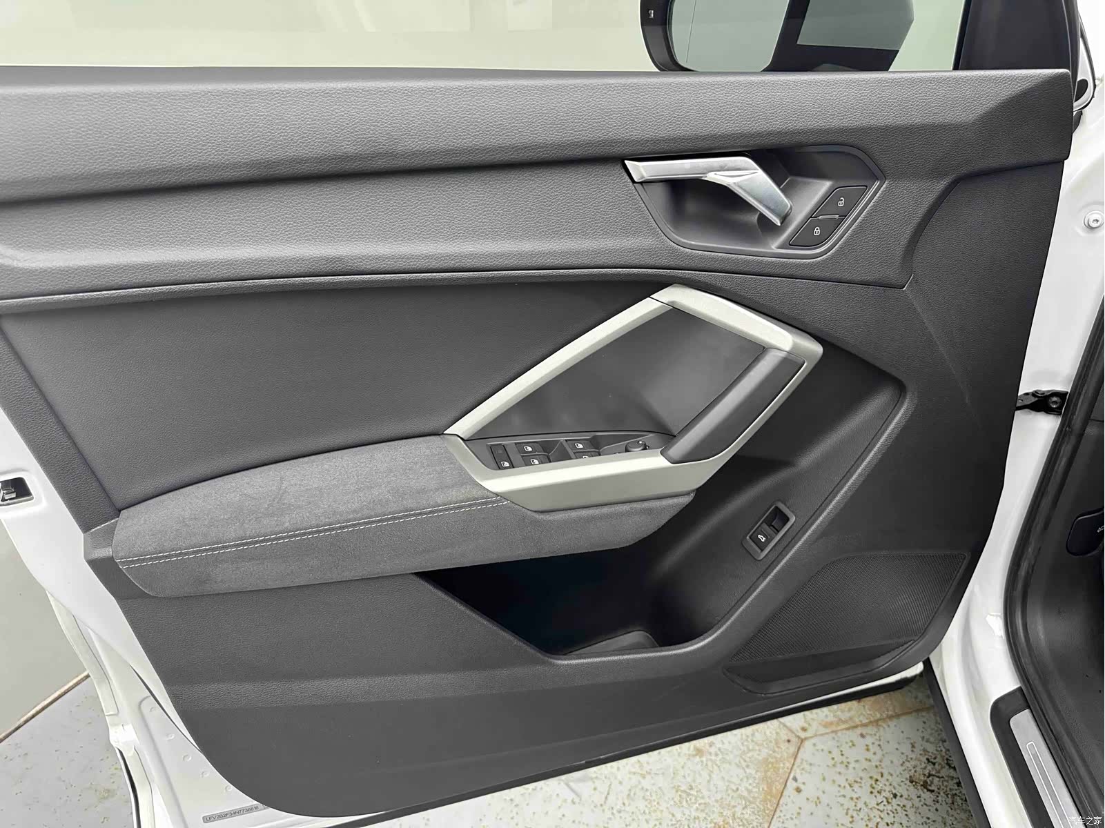 Audi Q3, 2022 10