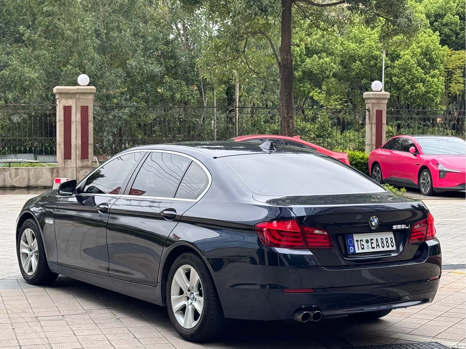 BMW 5 Series, 2011 4