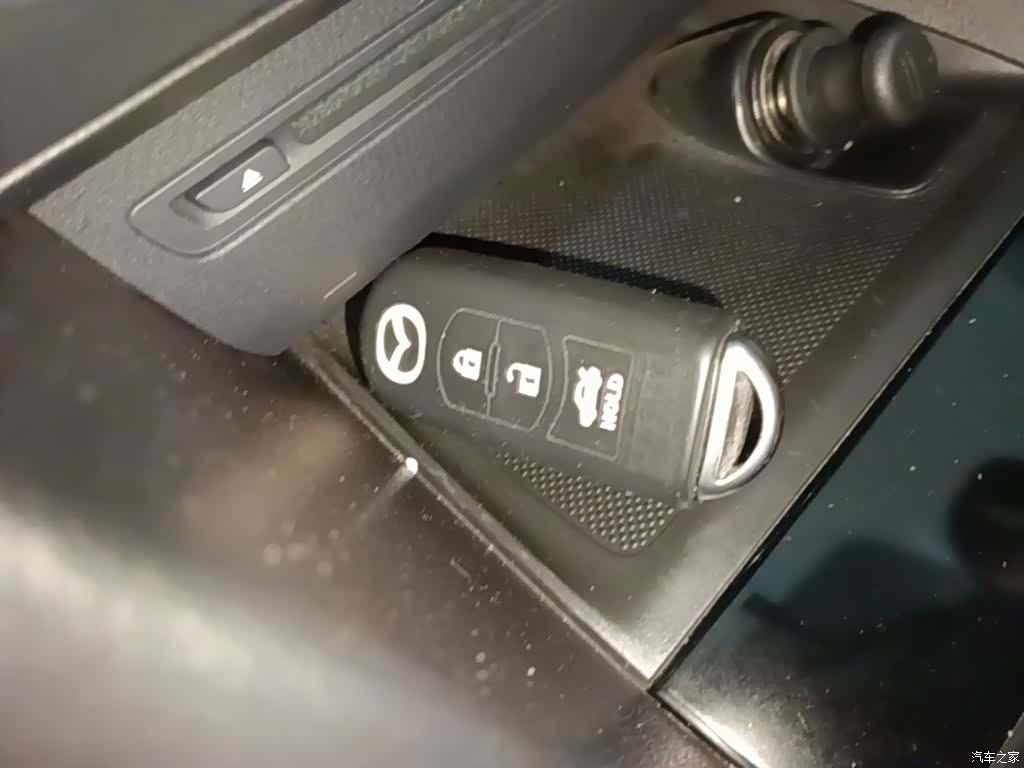Mazda Mazda3, 2016 17