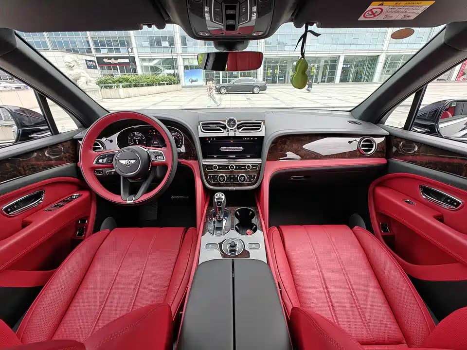 Bentley Tim Yue