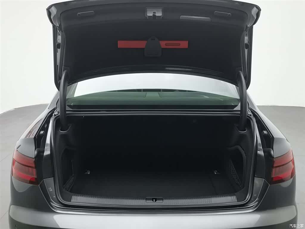 Audi A4L, 2020 16
