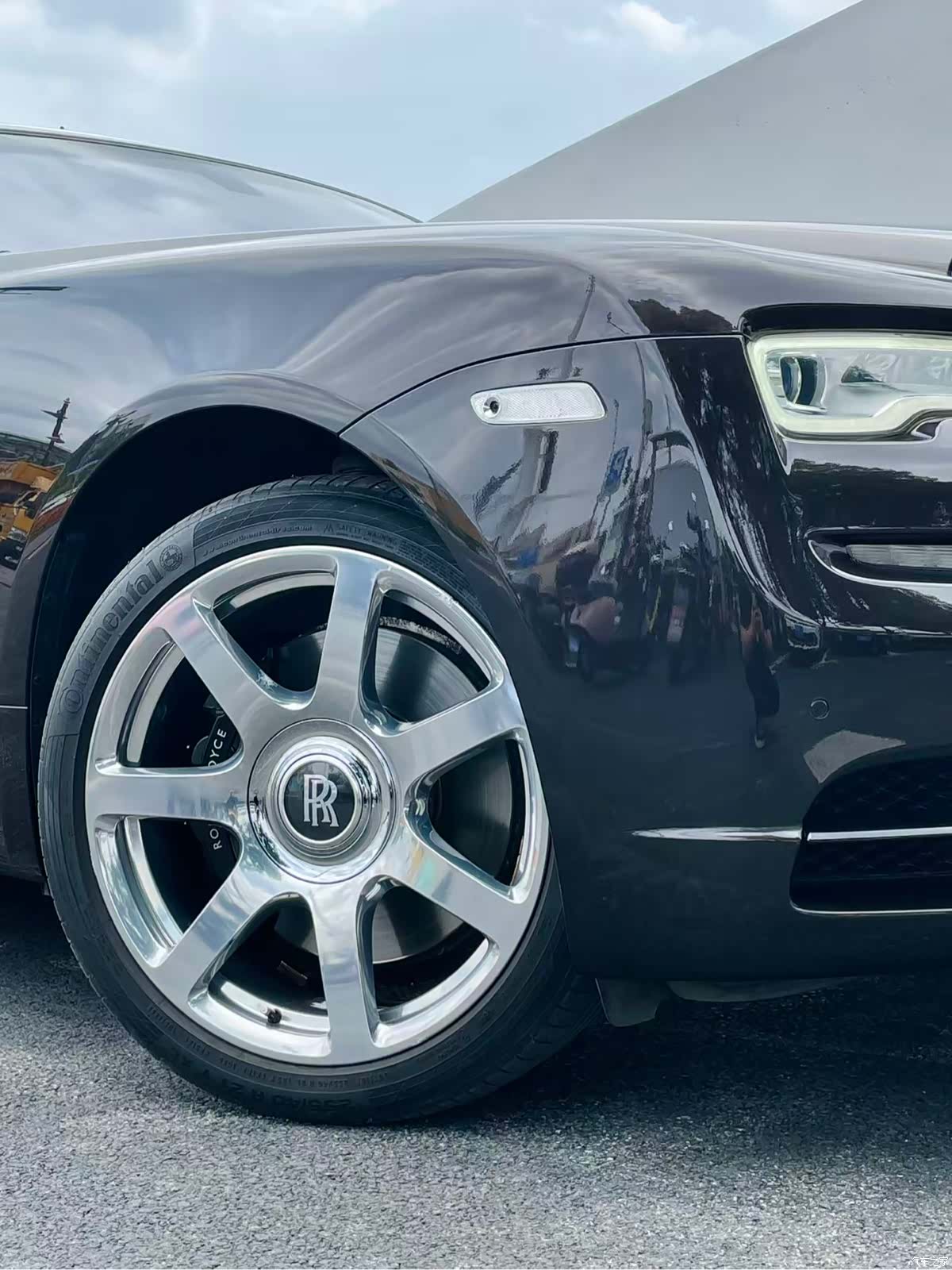 Rolls-Royce Wraith, 2015 13