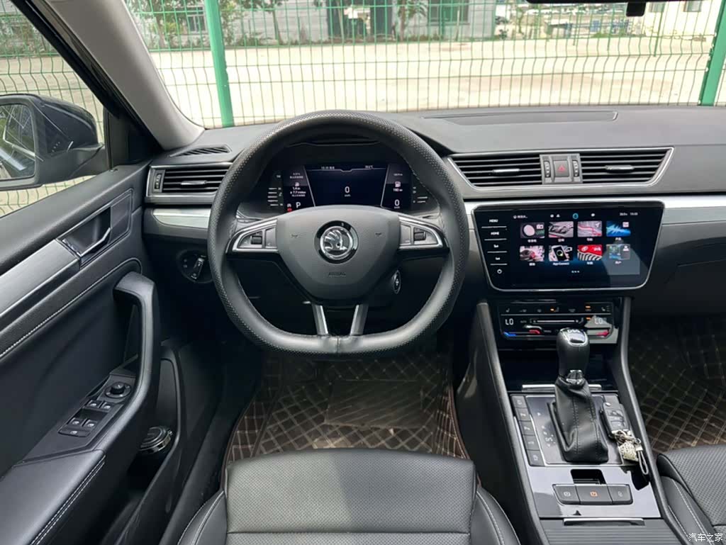 Skoda Superb, 2024 11