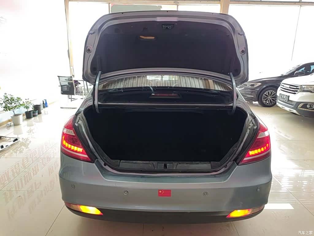 Geely Emgrand, 2015 19